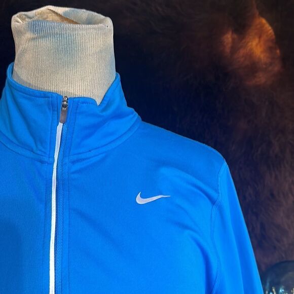 Nike dri fit pullover M (4075) - Picture 2 of 8